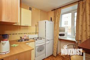 2-к квартира, посуточно, 35м2, 1/1 этаж