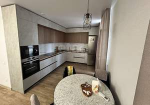 3-к квартира, на длительный срок, 87м2, 10/17 этаж