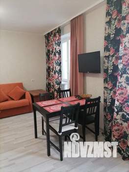 1-к квартира, посуточно, 33м2, 8/10 этаж