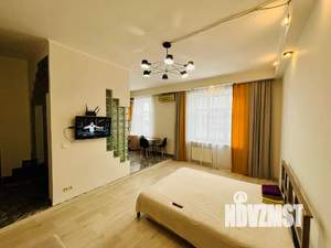 Студия квартира, посуточно, 42м2, 3/4 этаж