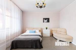 1-к квартира, посуточно, 38м2, 8/12 этаж