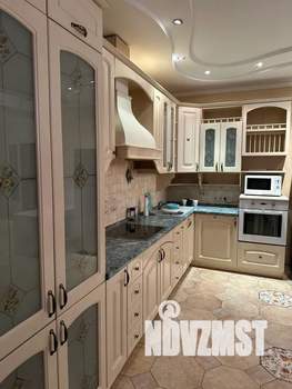 1-к квартира, посуточно, 100м2, 2/10 этаж