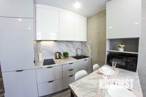 2-к квартира, посуточно, 65м2, 1/1 этаж