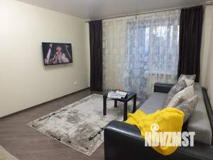 1-к квартира, посуточно, 38м2, 7/11 этаж