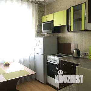 1-к квартира, посуточно, 36м2, 4/10 этаж