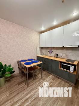 1-к квартира, посуточно, 35м2, 7/15 этаж