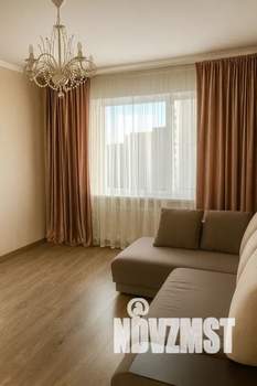 1-к квартира, посуточно, 38м2, 3/9 этаж