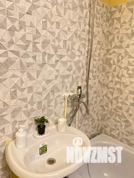 1-к квартира, посуточно, 37м2, 3/3 этаж