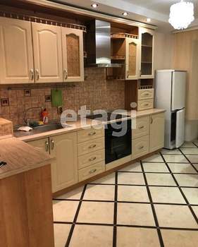 1-к квартира, на длительный срок, 42м2, 5/10 этаж