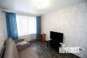 2-к квартира, посуточно, 42м2, 1/5 этаж