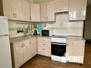 Студия квартира, посуточно, 43м2, 3/6 этаж