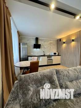 Студия квартира, посуточно, 36м2, 2/5 этаж