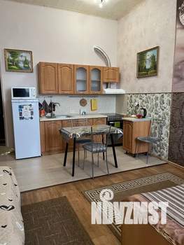 Студия квартира, посуточно, 30м2, 4/5 этаж