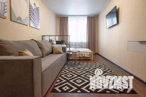 1-к квартира, посуточно, 40м2, 5/19 этаж