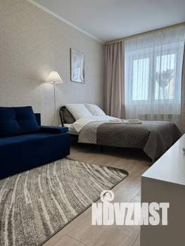 1-к квартира, посуточно, 42м2, 13/16 этаж