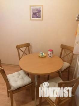 1-к квартира, посуточно, 37м2, 4/9 этаж