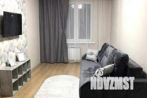 1-к квартира, посуточно, 35м2, 14/19 этаж