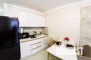 1-к квартира, посуточно, 33м2, 8/15 этаж