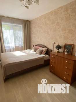 2-к квартира, посуточно, 46м2, 3/5 этаж