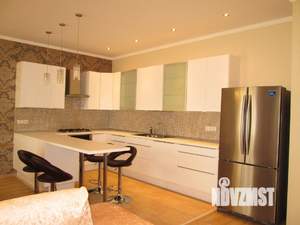 4-к квартира, на длительный срок, 153м2, 4/6 этаж