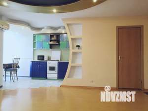 Студия квартира, посуточно, 37м2, 5/5 этаж