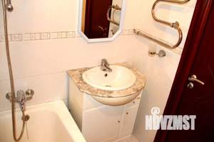 1-к квартира, посуточно, 43м2, 7/12 этаж