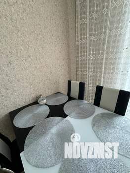 1-к квартира, посуточно, 35м2, 2/10 этаж