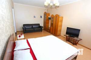 1-к квартира, посуточно, 35м2, 1/1 этаж