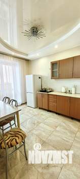 2-к квартира, посуточно, 70м2, 4/10 этаж