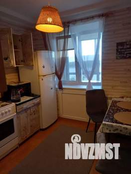 1-к квартира, посуточно, 35м2, 4/9 этаж