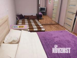 1-к квартира, посуточно, 39м2, 4/5 этаж