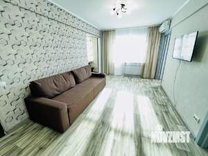 3-к квартира, посуточно, 54м2, 1/1 этаж