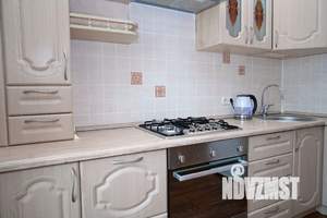 1-к квартира, посуточно, 42м2, 3/10 этаж