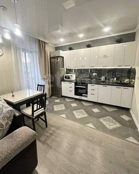 Студия квартира, на длительный срок, 39м2, 7/17 этаж