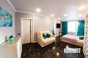 1-к квартира, посуточно, 35м2, 2/18 этаж