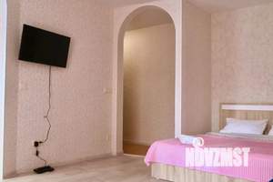 Студия квартира, посуточно, 45м2, 3/5 этаж