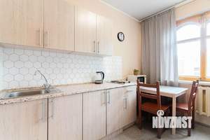 1-к квартира, посуточно, 38м2, 8/12 этаж
