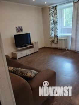 1-к квартира, посуточно, 40м2, 2/16 этаж