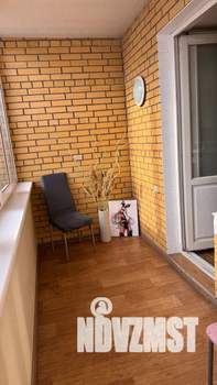 Студия квартира, посуточно, 43м2, 3/6 этаж