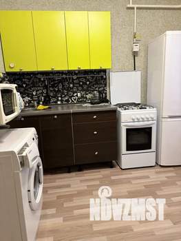 1-к квартира, посуточно, 38м2, 1/10 этаж