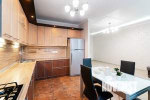 1-к квартира, посуточно, 93м2, 1/1 этаж