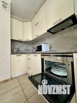 Студия квартира, посуточно, 42м2, 7/16 этаж