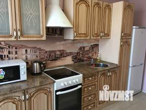 2-к квартира, посуточно, 55м2, 1/1 этаж