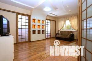 3-к квартира, посуточно, 55м2, 1/1 этаж