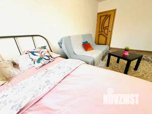 1-к квартира, посуточно, 32м2, 4/5 этаж