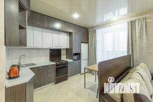 Студия квартира, посуточно, 33м2, 2/10 этаж