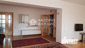 3-к квартира, на длительный срок, 130м2, 2/10 этаж