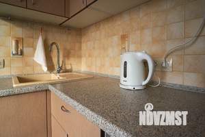 1-к квартира, посуточно, 38м2, 1/1 этаж