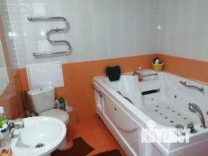 Студия квартира, посуточно, 35м2, 16/17 этаж