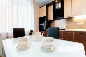 1-к квартира, посуточно, 93м2, 1/1 этаж
